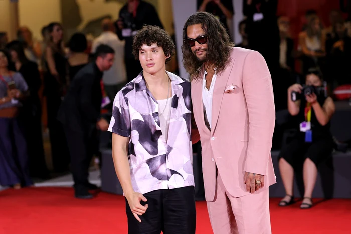 Jason Momoa si fiul sau GettyImages 2233578508 jpg