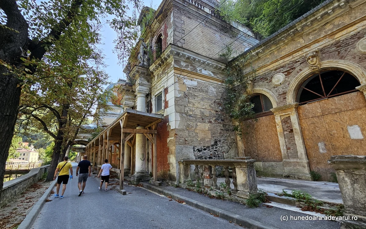 Băile Herculane  Foto Daniel Guță  ADEVĂRUL (39) jpg