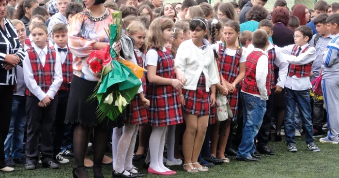 Şcolile din Slatina au prins viaţă la începerea noului an şcolar (FOTO: Mugurel Manea)