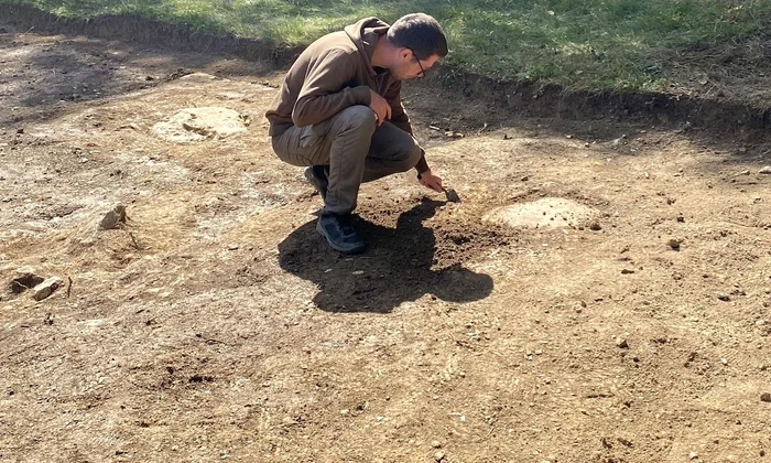 Vestigiile unui necunoscut până în prezent, descoperit în cetatea dacică de la Costeşti-Cetăţuie (foto: Consiliul Județean Hunedoara)