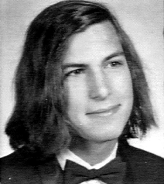 Steve Jobs, absolvent de liceu