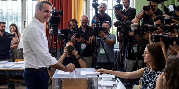 Kyriakos Mitsotakis voteaza la alegerile din 25 iunie 2023 Foto AFP jpg