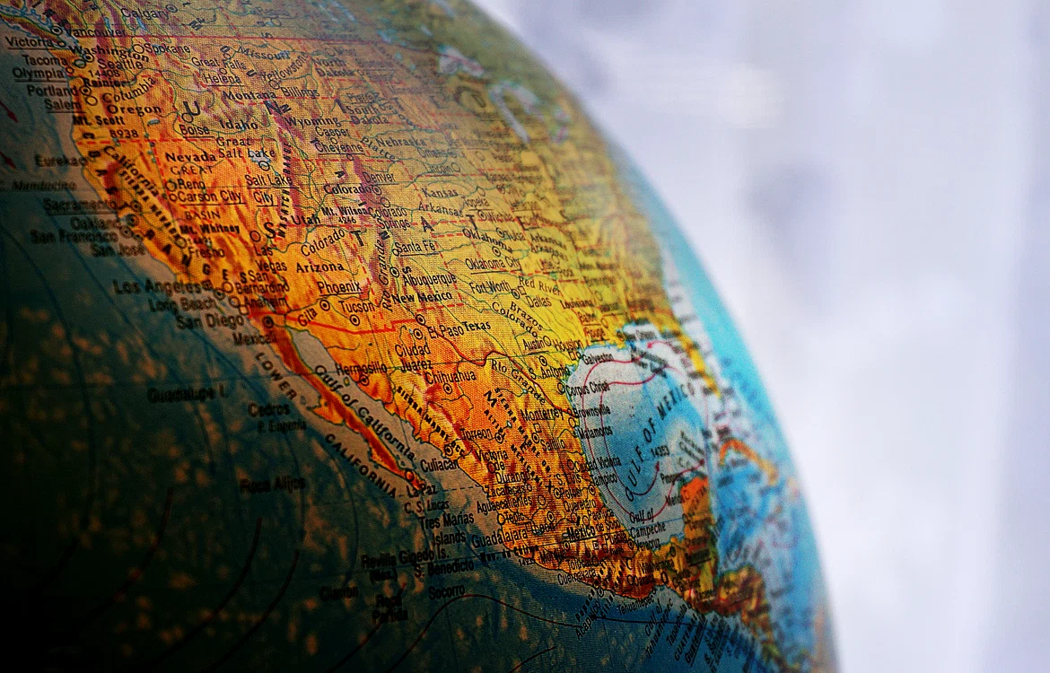 Foarte puține țări au teritorii pe mai mult de un singur continent / foto: Pexels