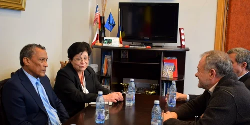 buzatu si ambasadorul cubei