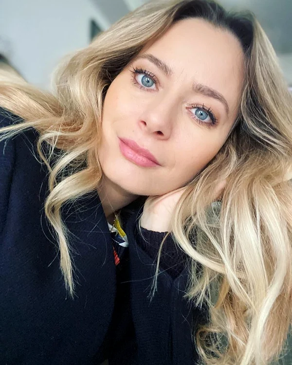 4 laura cosoi insarcinata a doua oara jpg jpeg