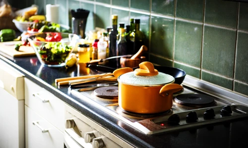 1 ustensile necesare in bucatarie jpg jpeg