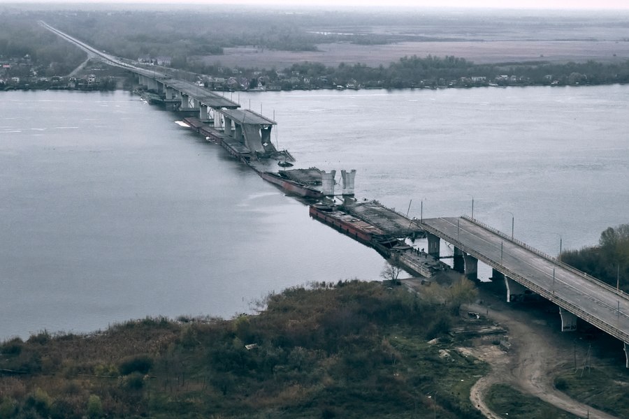 De ce stabilirea unui cap de pod pe malul stâng al Niprului ar putea schimba jocul pentru Ucraina