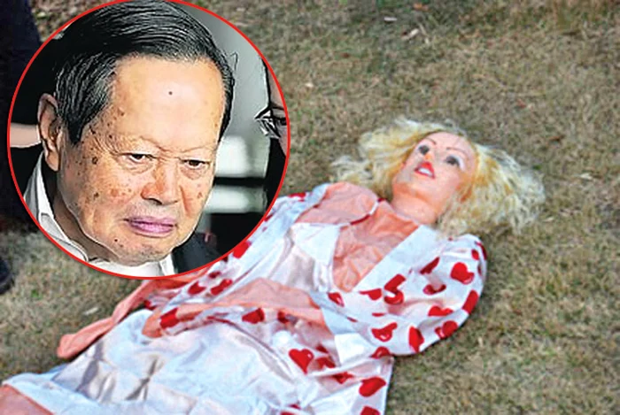 
    Păpuşa gonflabilă nu a mai putut fi recuperată  