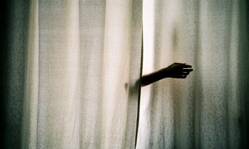 „Autenticitate pură și simplă, cu toate riscurile ei“ – interviu cu Simona SORA jpeg