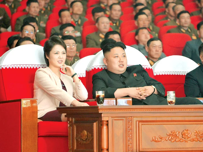 Kim Jong-un, de 31 de ani, dă pe gât litri buni pentru a-şi satisface soţiaFoto: AFP