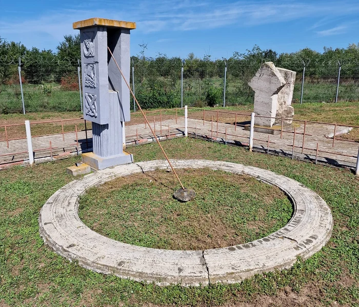 Monumentul Ceasul solar polonez va fi mutat în zona centrală a orașului Târgu Jiu Foto: Facebook