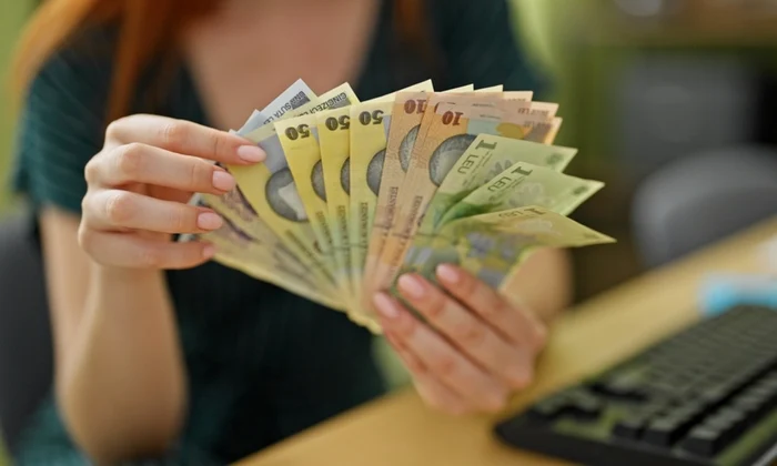 acesti oameni au noroc la bani, foto shutterstock jpg