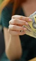 acesti oameni au noroc la bani, foto shutterstock jpg