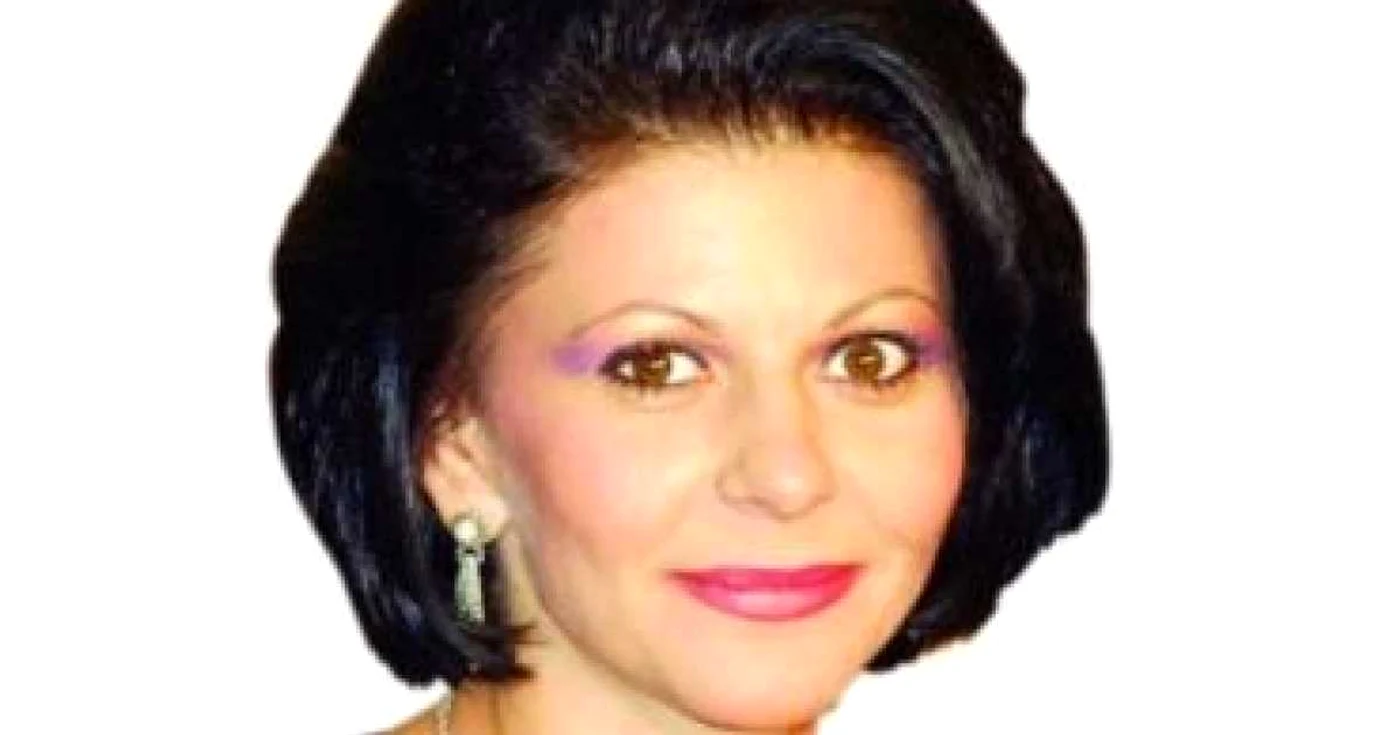 Elena Cârstea: "Am de dat 90.000 de dolari după operaţie"- Revista presei mondene