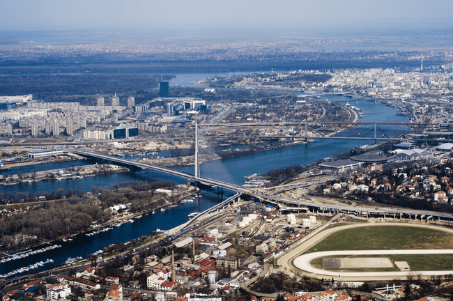 Destinațiile cele mai ieftine din Europa pentru city break, unde îți poți planifica o vacanță accesibilă. Surpriza din clasament