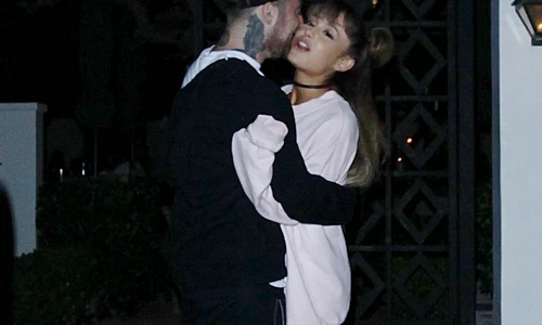 Exclusive    Ariana Grande & Mac Miller Pack On The PDA In Los Angeles ***NO USE W/O PRIOR AGREEMENT   CALL FOR PRICING*** jpeg