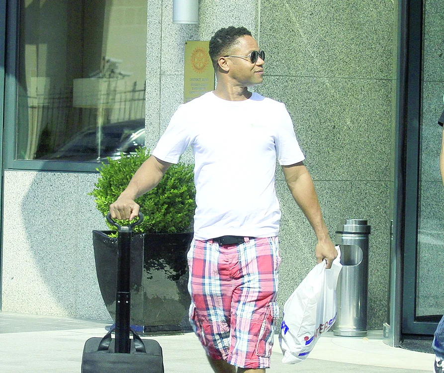 
    Actorul Cuba Gooding Jr. a luat  un Oscar pentru personajul Rob  Tidwell din „Jerry Maguire”.  