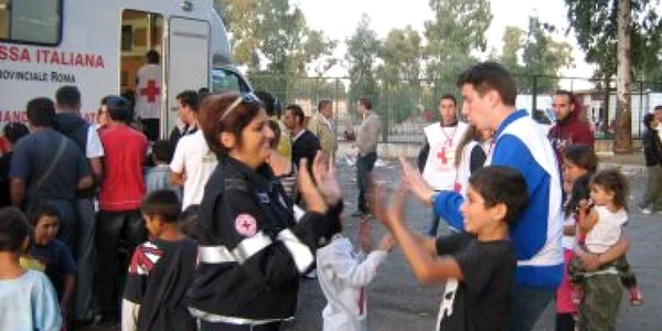 În România şi Italia continuă discriminarea rromilor, informează ONU