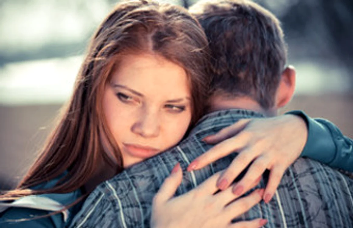 
    Nevoia noastră obsesivă de a găsi persoana perfectă, care să ne ofere relaţia perfectă, va creşte din ce în ce mai mult sentimentul de nesiguranţăfoto: 123RF  