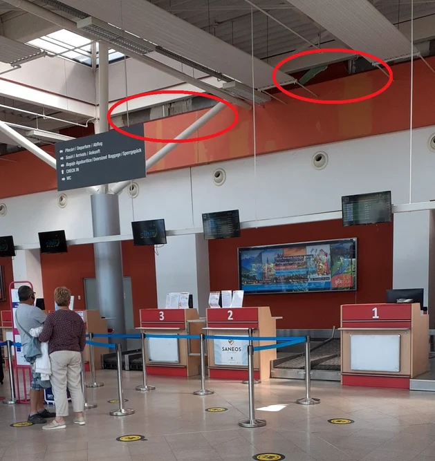 Imagine din Aeroportul Internațional Sibiu surprinsă în data de 11 iulie Foto Laurențiu Mihalache