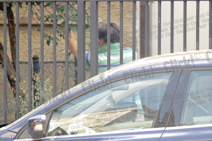 Soţia lui, Raluca Olaru,  e însărcinată în 9 luni (FOTOGRAFII: Alex Muscaliu)