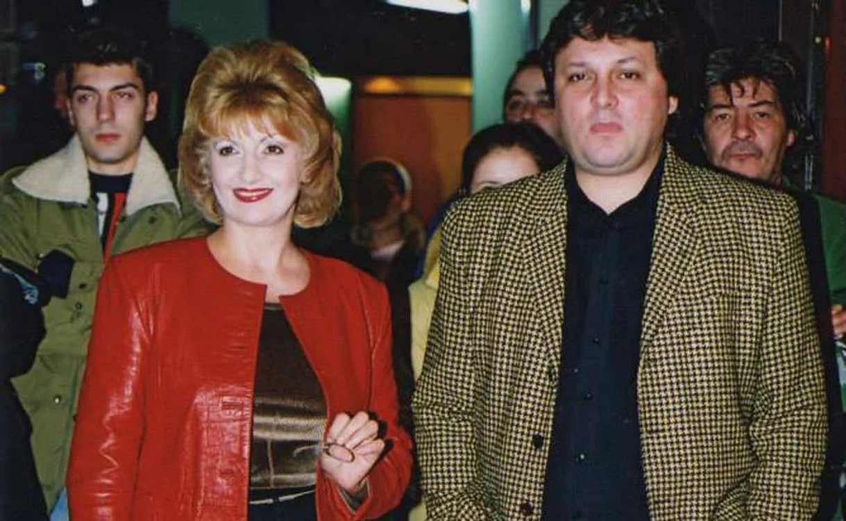 
    Ileana Ciuculete şi Cornel Galeş sunt înmormântaţi în cavoul familiei din Cimitirul Străuleşti  