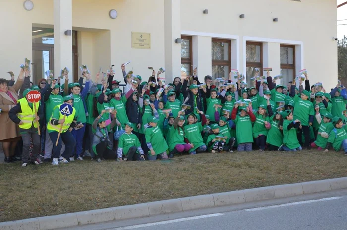 Patrula de reciclare a elevilor din Ciugud. Foto: Primăria Ciugud