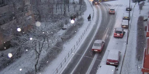 Zăpada are câţiva centimetri la Suceava