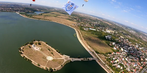 Red Bull Flugtag insula Lacul Morii png
