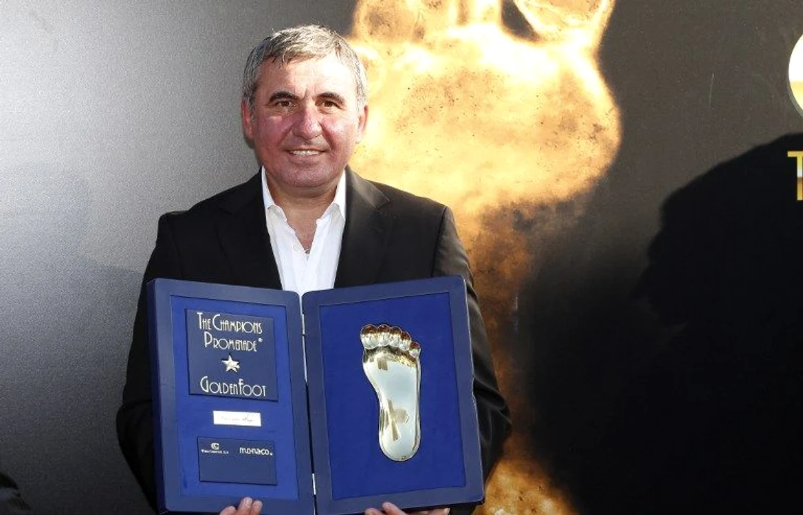 
    Hagi şi-a lăsat urma în fotbal şi la propriu şi la figuratFoto Click!  