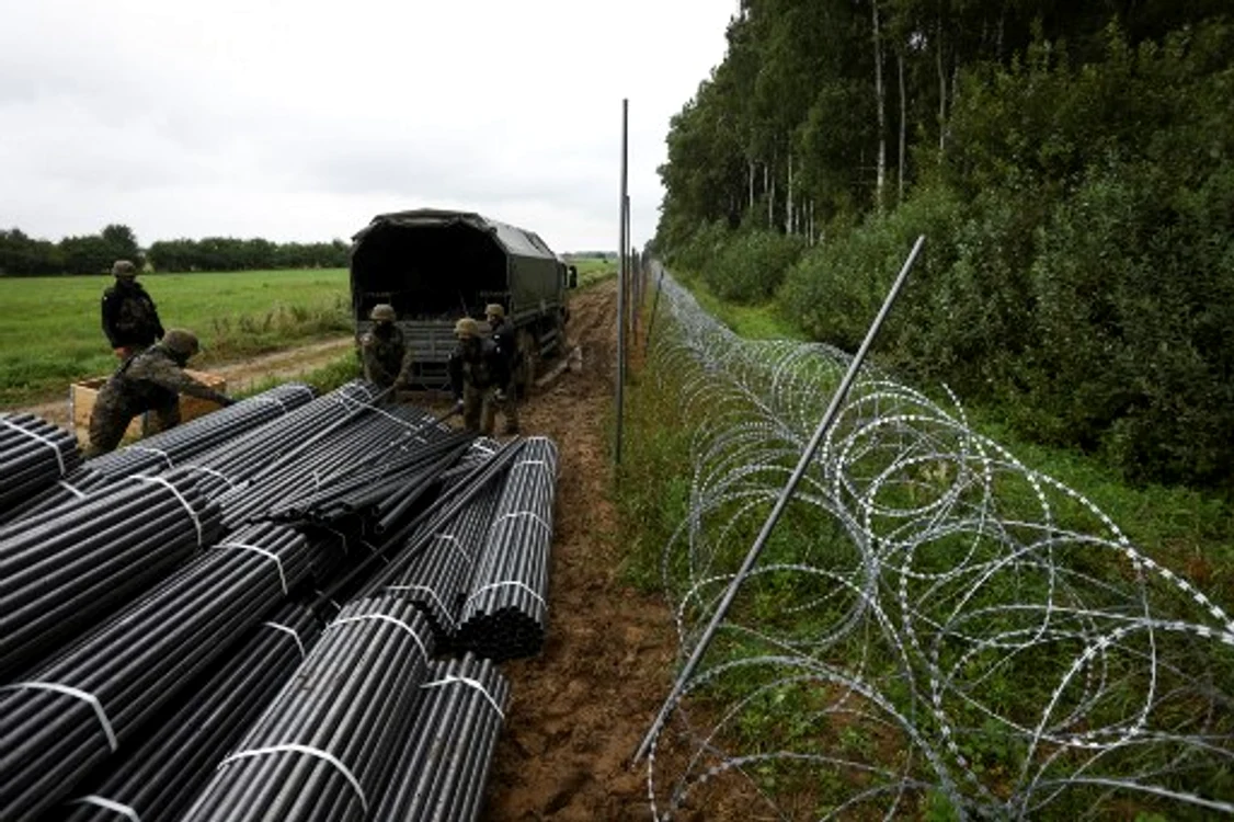
    Polonia a declarat stare de urgenţă la graniţa cu Belarusfoto: AFP  