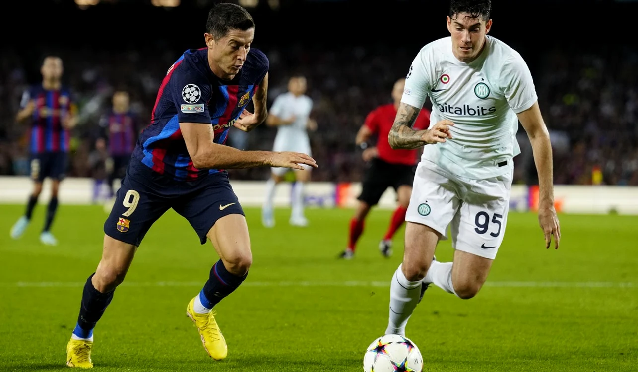 FC Barcelona, cu un picior în afara Ligii Campionilor (FOTO: EPA)