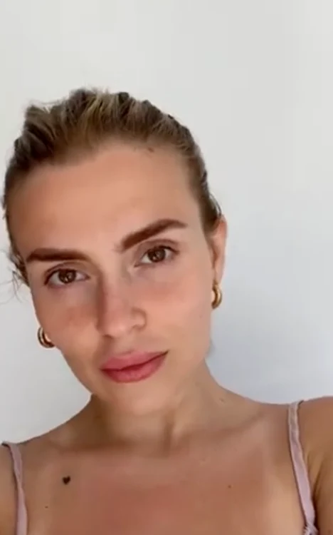 Oana Radu fără machiaj