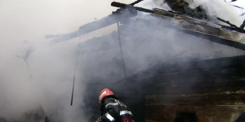 Focul a fost lichidat după două ore