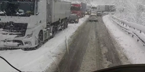 coloana tiruri DN1, foto Meteoplus jpg