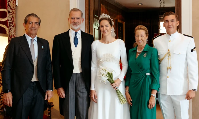 Regele Felipe la nunta finei Victoria Lopez Quesada de Bourbon Două Sicilii cu Enrique Moreno de la Cova   profimedia 0903930026 jpg