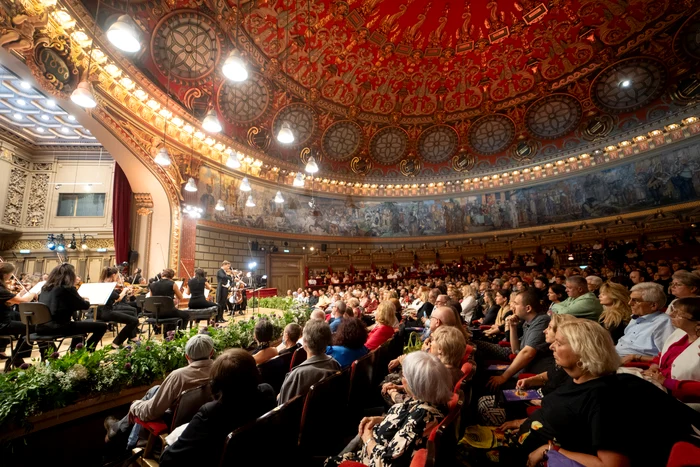 Orchestra de Cameră din Lausanne, la Ateneul Român. Foto: Anca Arambaşa / George Enescu Festival