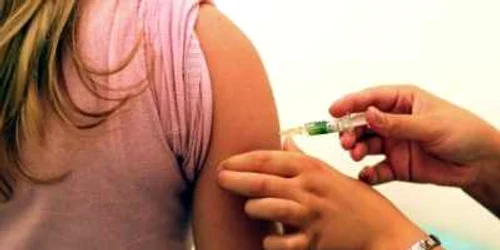 Fetiţa se află sub tratament antiviral, la domiciuliu