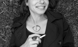 „Poezia este o chestie prin care trăiesc“ – interviu cu Livia ŞTEFAN jpeg