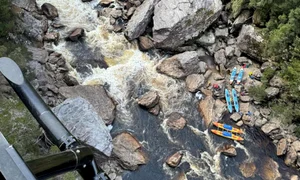 caiacist blocat tasmania jpg