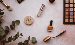1 clickpentrufemei fond de ten annie spratt zxl m4kvzds unsplash jpg jpeg