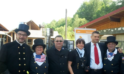 Coşarul purtător de noroc la standarde europene jpeg