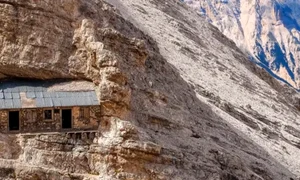 cea mai izolata casa din lume jpg