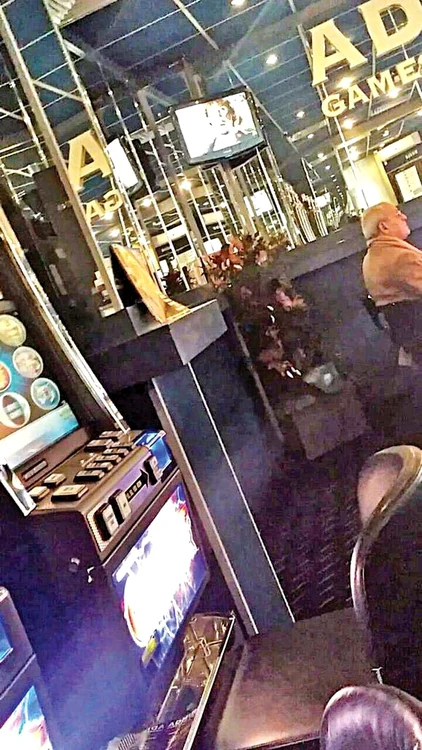 Vedete dependente de jocuri de noroc. Nelu Ploieșteanu aruncă cu banii fără să stea pe gânduri când vine vorba de păcănele