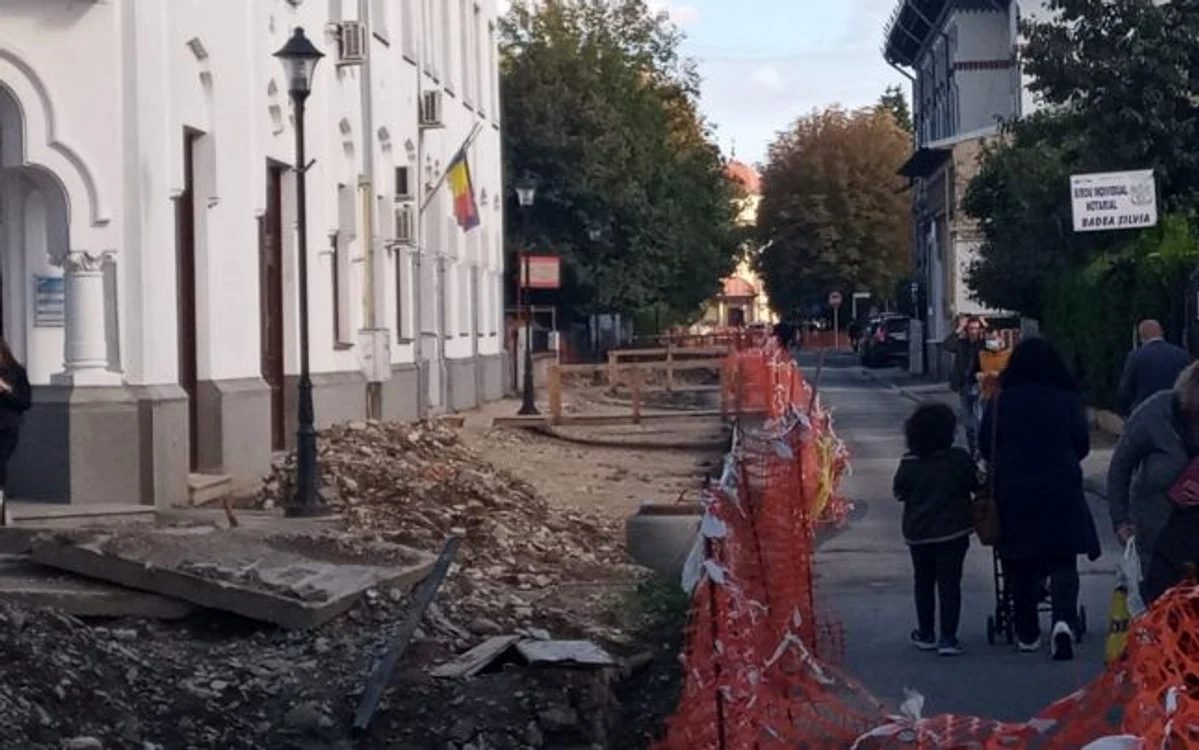 Pe şantierul de modernizare a Căii Eroilor nu se mai lucrează de o bună bucată de timp