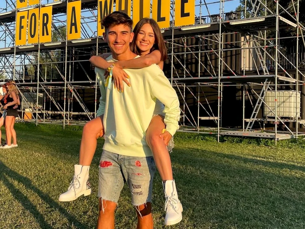 Sebastian Dobrincu şi Mimi au avut o relaţie de un an foto: Instagram