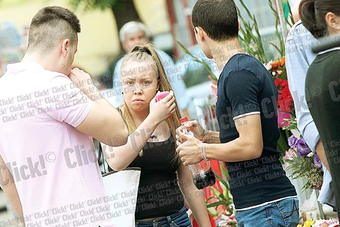 Toţi elevii au trecut pe lângă mașinile Poliţiei (FOTOGRAFII: Sever Gheorghe)
