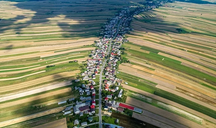 Satul Sułoszowa este numit „Mica Toscana” datorită aspectului său neobișnuit / Foto: Shutterstock