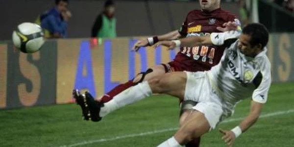 În tur, duelul dintre Tony şi Ezequias a fost adjudecat de clujean. Foto: Vakarcs Lorand