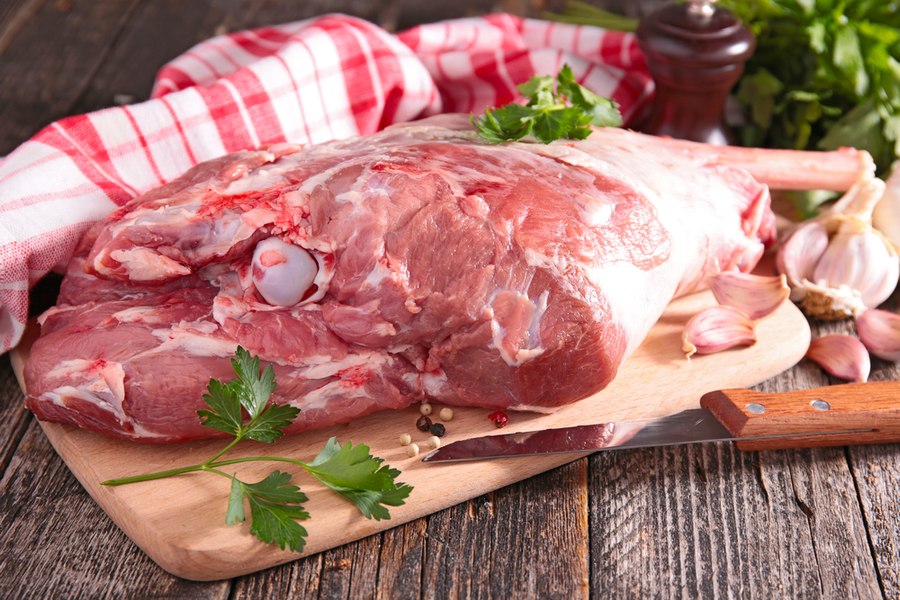 Cât costă carnea de miel în Prahova. Unde este comercializată, mai nou, în Ploiești 